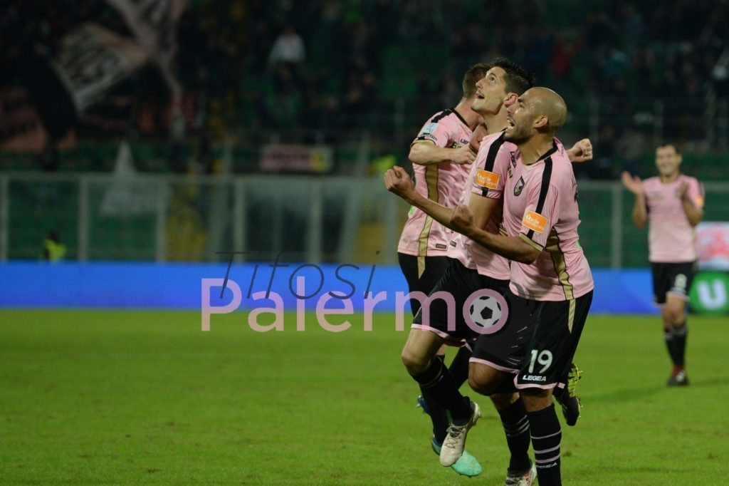 Il Palermo vince da squadra vera e conquista la vetta