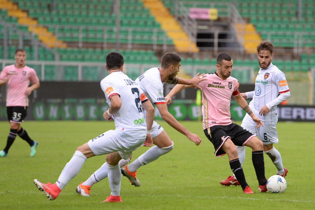 FINE PRIMO TEMPO: Palermo vs Cosenza 0-0 – Solito copione in un Barbera deserto
