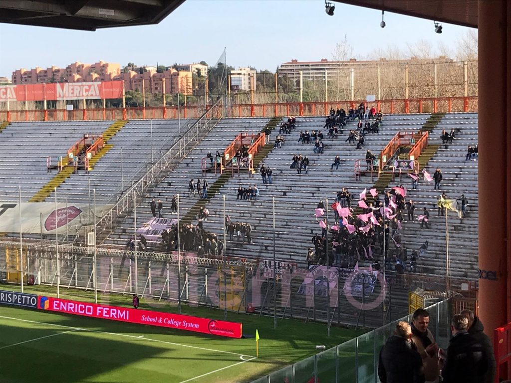 Sale la febbre Crotone: ecco quanti rosanero presenti domani allo Scida.
