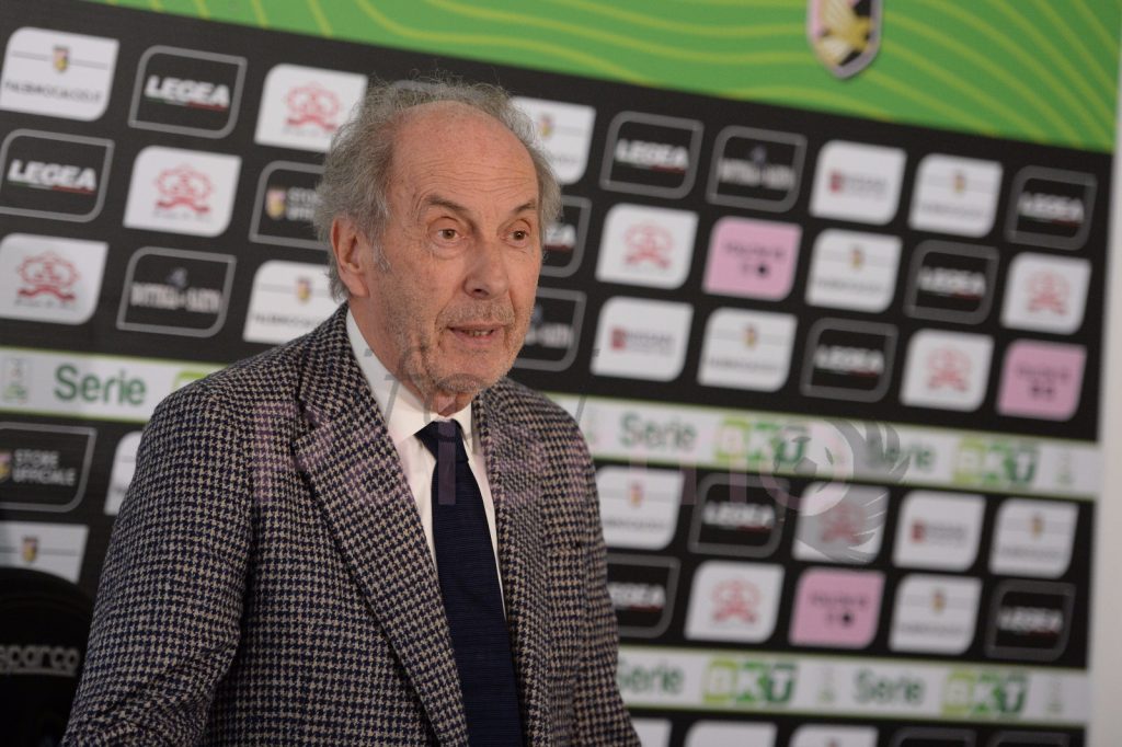 “Nessuna colletta per gli stipendi”. Il comunicato del presidente Foschi