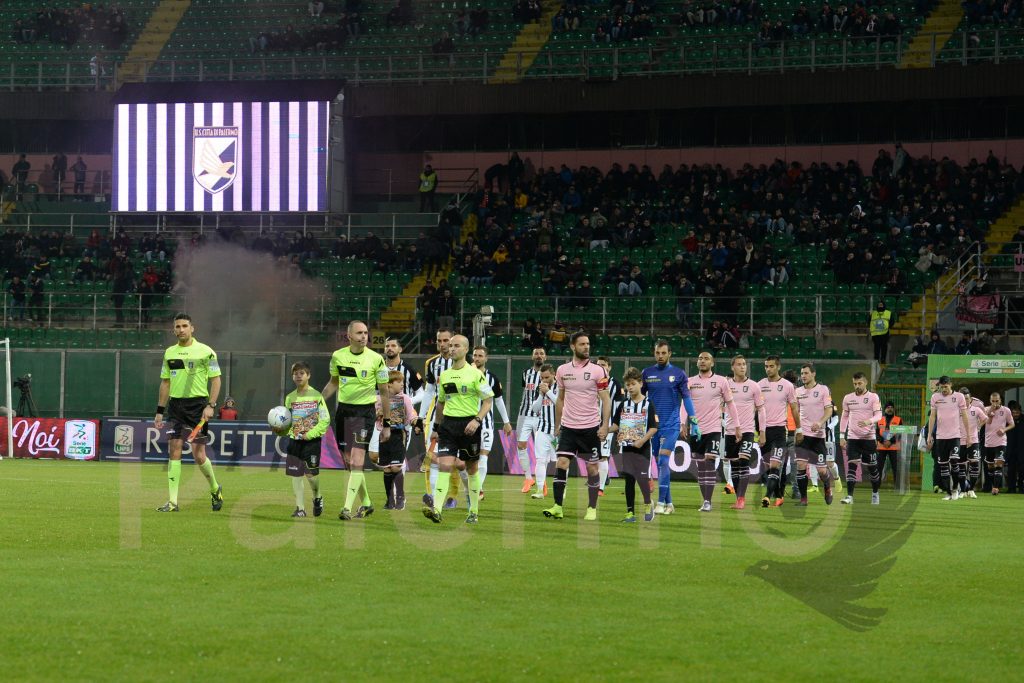 Serie B: Il Crotone espugna l’Arechi. Classifica e risultati in attesa dei rosanero