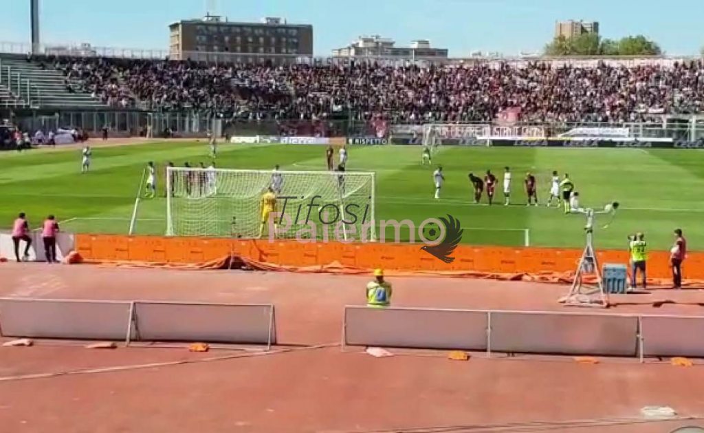 Palermo, 2-2 a Livorno che serve a poco. Non entusiasmante l’esordio bis di Rossi.