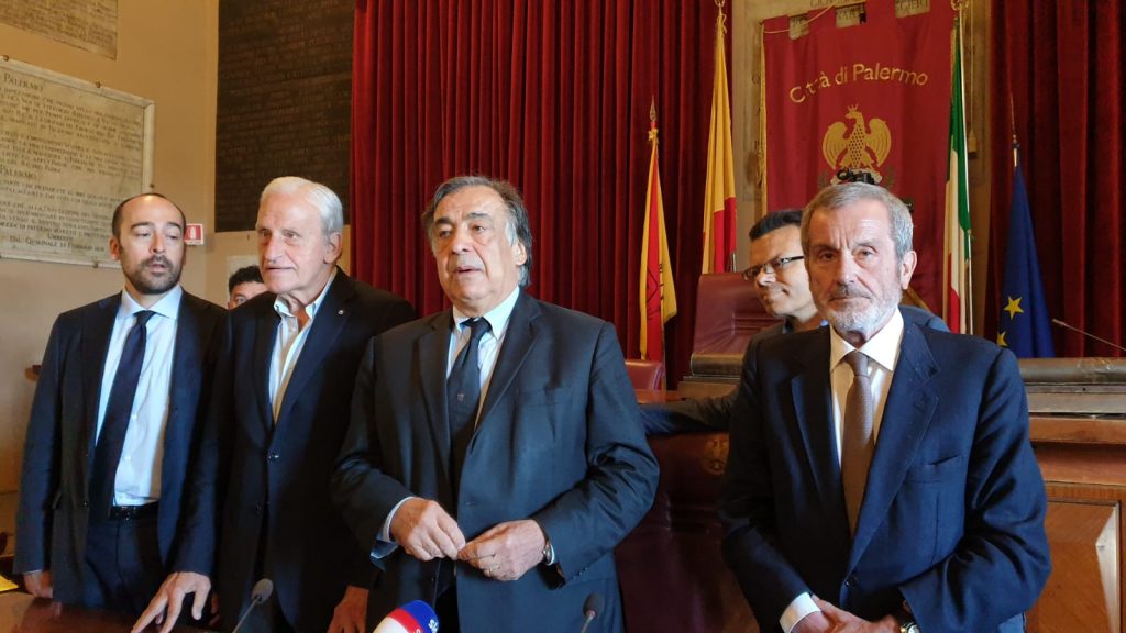 Carlo Vizzini: Palermo, alzati e corri
