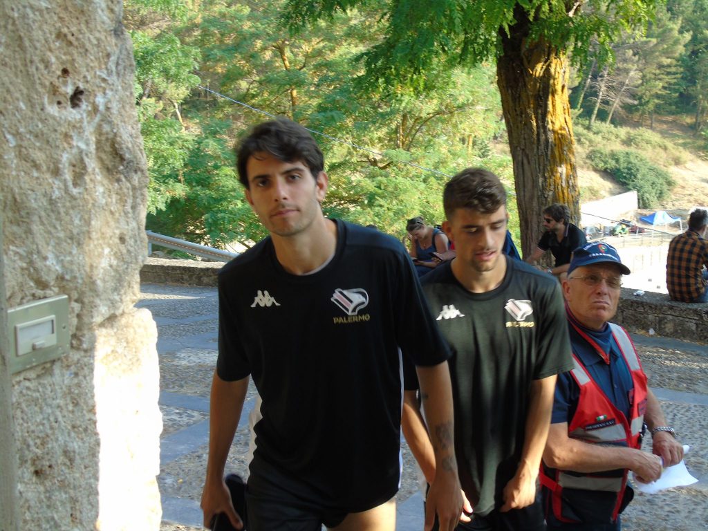 Palermo perde un under. Il Pisa trattiene Langella