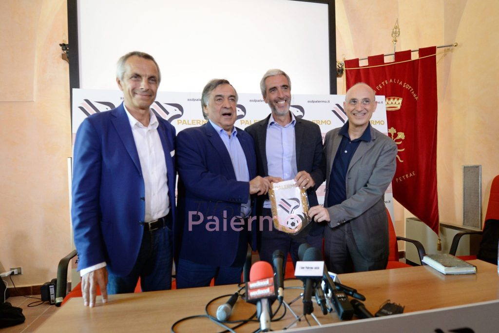 Palermo, domani la società si presenta al Comune: protagonista anche…