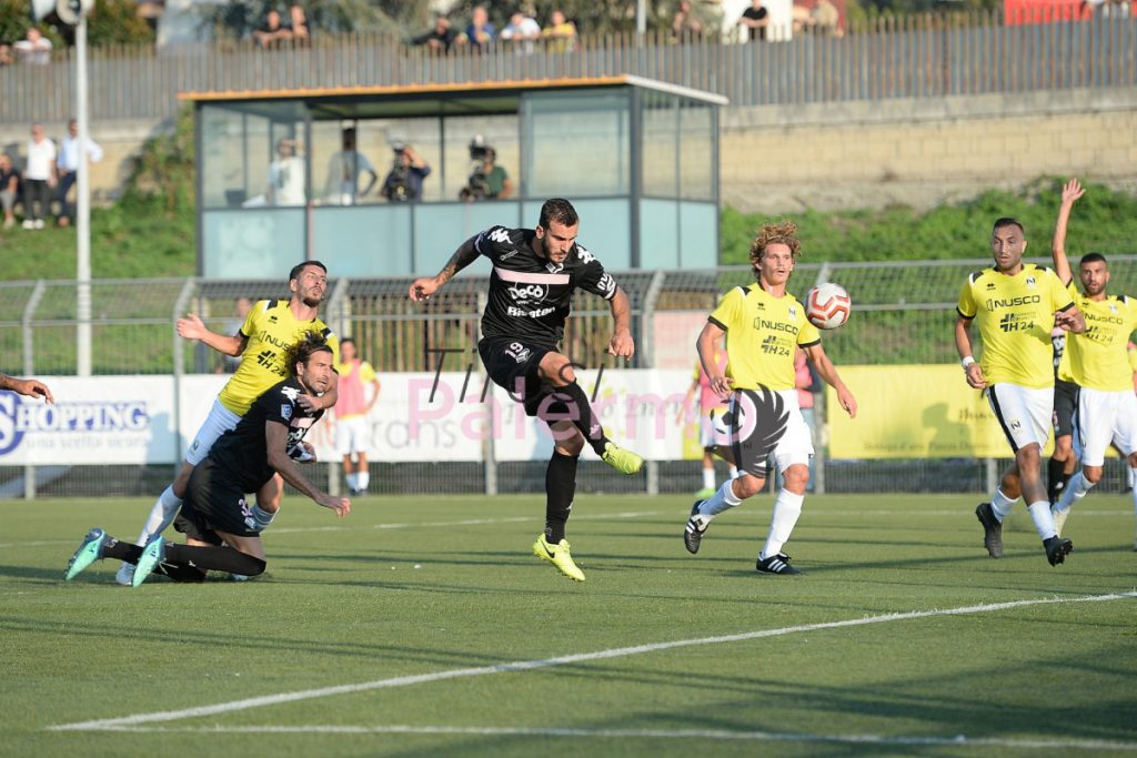 Palermo-Nola 4-0: un super Floriano fa sognare i tifosi rosanero. La cronaca