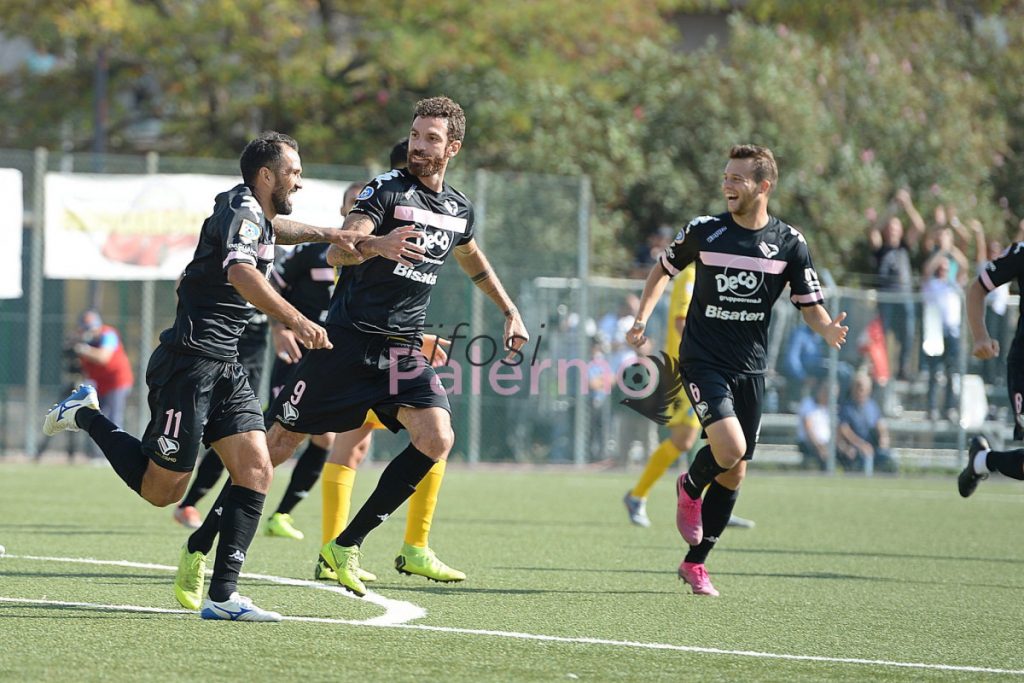 Le pagelle dei rosanero, quasi tutti sulla sufficienza. Sottotono Kraja, sugli scudi Accardi e Felici