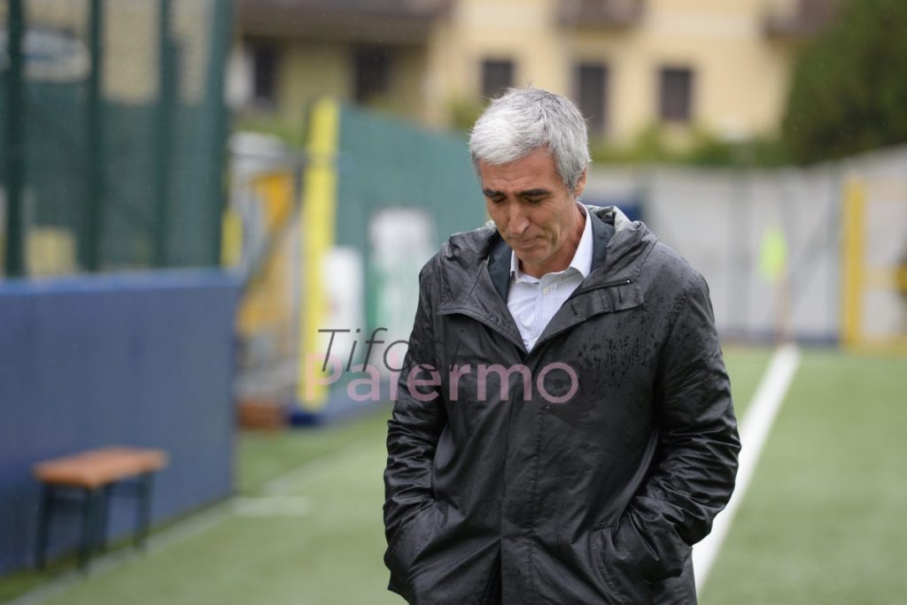 Mirri non ha soldi, non fa mercato e Pergolizzi è scarso. L’attacco dell’era digitale