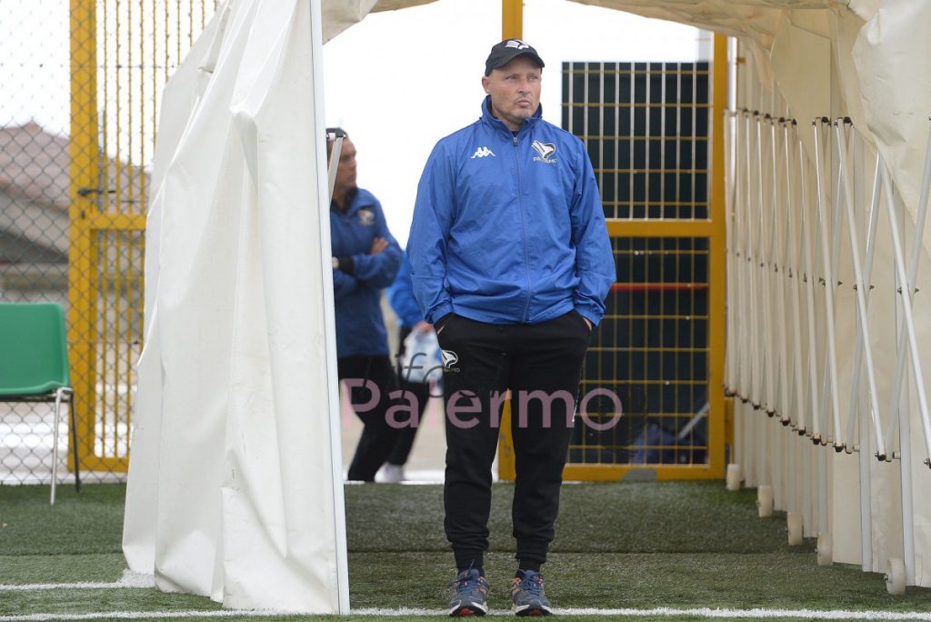 Pergolizzi: “Mischio le carte per non essere prevedibile”
