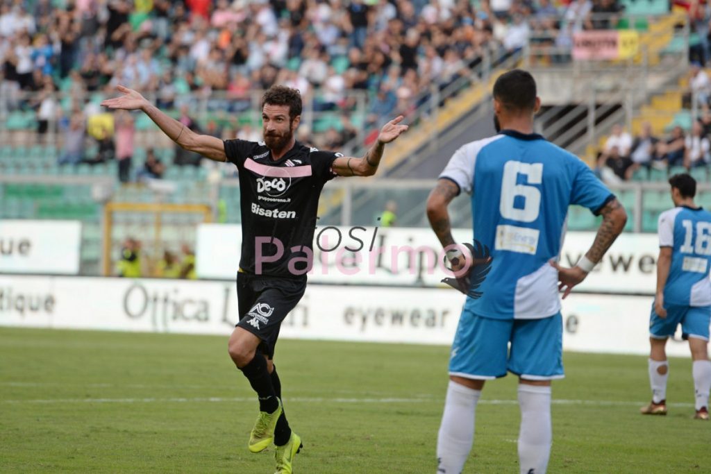 Ricciardo, il rosa di Messina insegue il gol 100