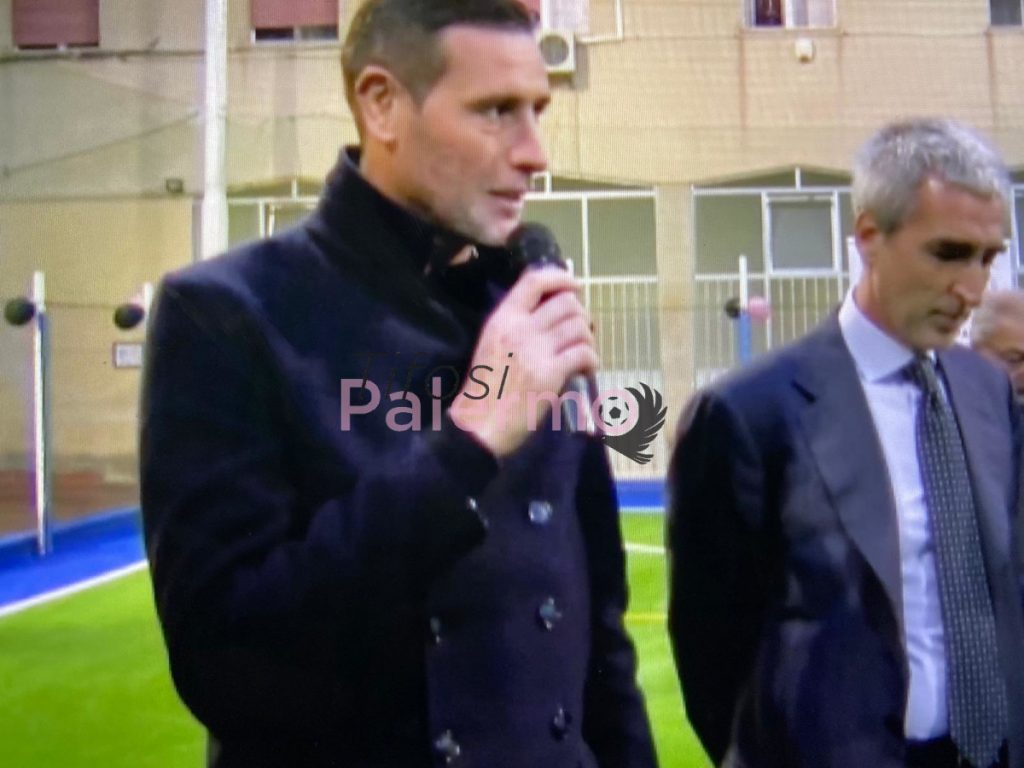 [VIDEO] Il presidente Mirri inaugura un campo di calcetto all’Arenella