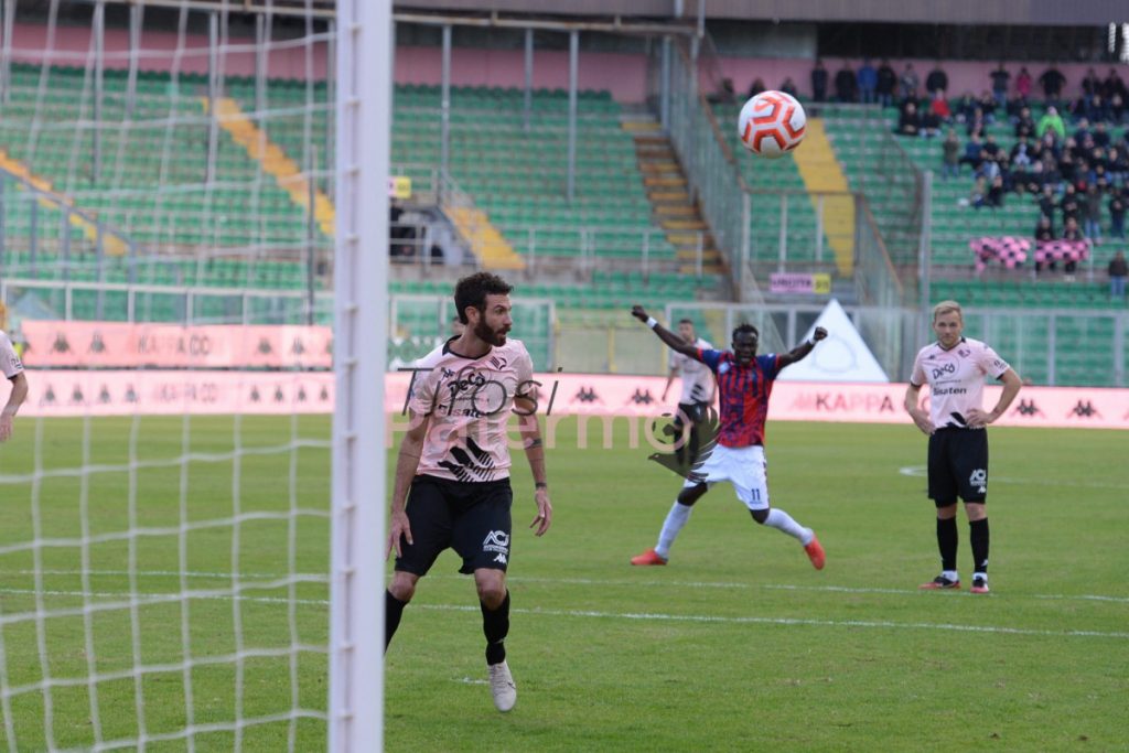 Palermo avanti con Mauri, ma il rigore doveva tirarlo Ricciardo. Il retroscena