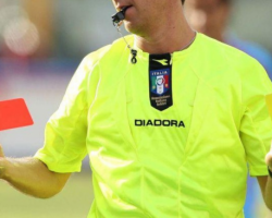 Serie A, l’arbitro che guadagna 180mila euro: la classifica dei più pagati