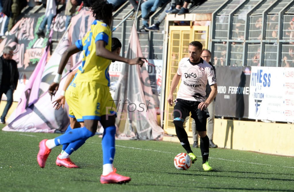 Licata-Palermo 2-0: Rosanero sterili e sfortunati, Daniello e Convitto decidono il match. La cronaca