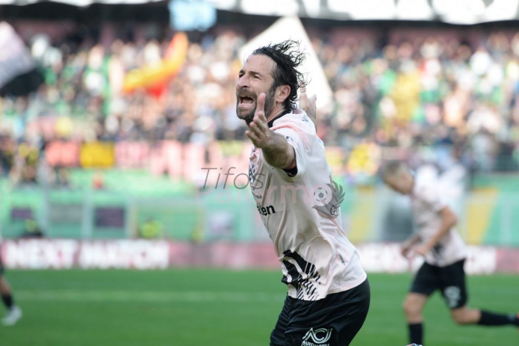 Il Palermo cerca un nuovo attaccante. Ma  Sforzini non andrebbe confermato?