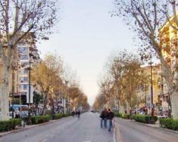 Donna accoltellata in via Libertà: condizioni stabili, si indaga sul movente