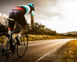 Incidente a Pioppo, travolti 4 ciclisti sulla Statale 186: c’è una vittima