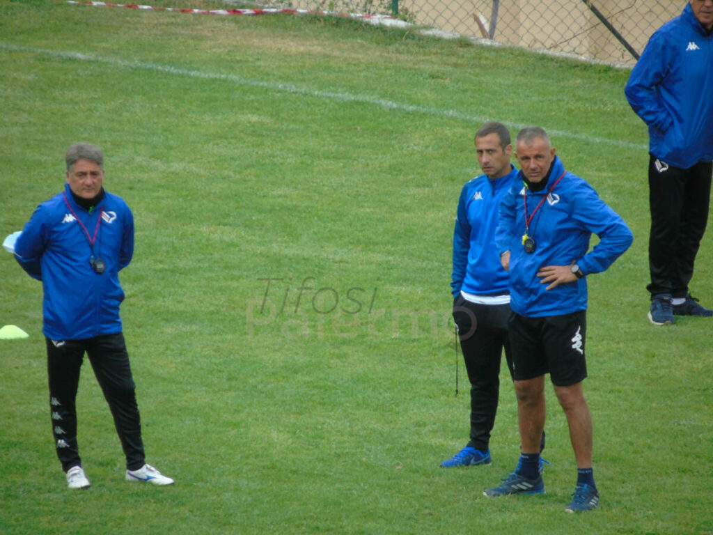 Filippi prova a tenersi stretta la panchina del Palermo