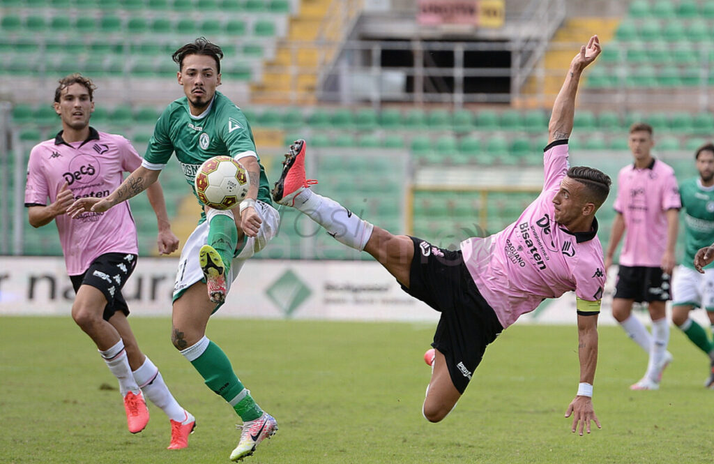 Avellino atto secondo: obiettivo resistere alle provocazioni