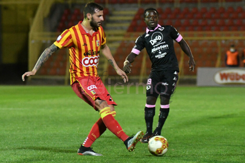 Catanzaro-Palermo 1-1, le pagelle: Almici anima della squadra, Saraniti nullo