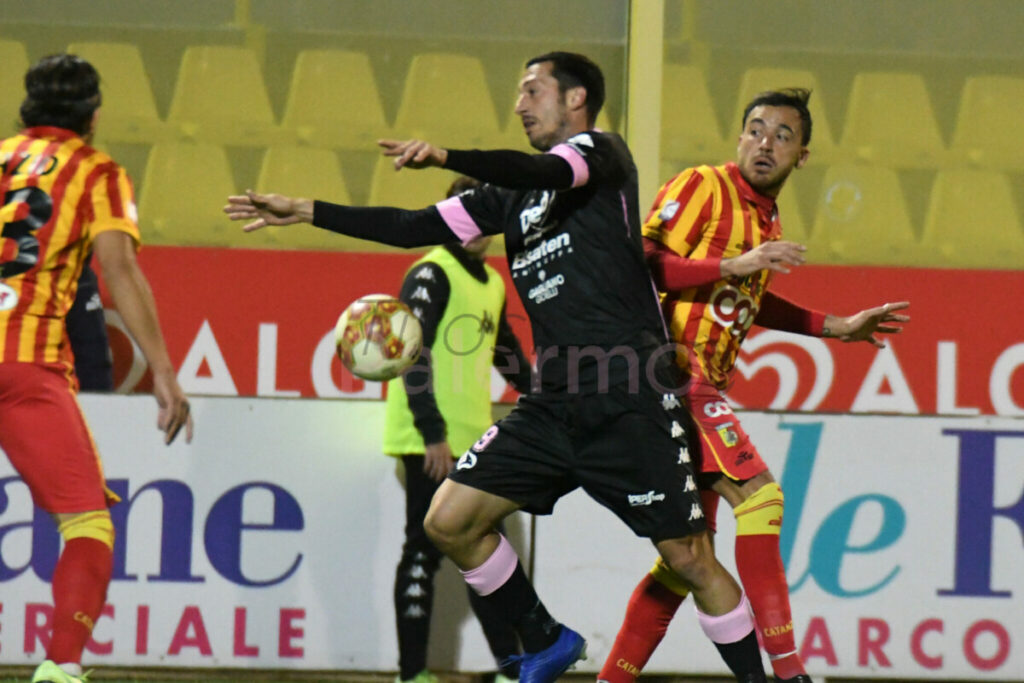 Catanzaro-Palermo 1-1, la cronaca integrale della partita