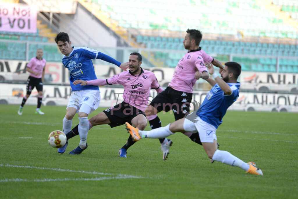 Caccia al tris, il Palermo cerca conferme e prova a risalire