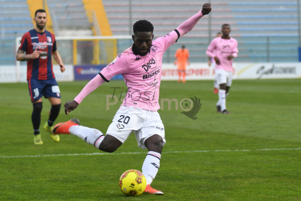 Bari-Palermo 2-2, la cronaca integrale della partita