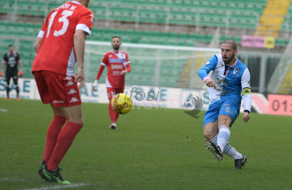 Crivello: “Inca**ati per la classifica, la società ha costruito una squadra forte”