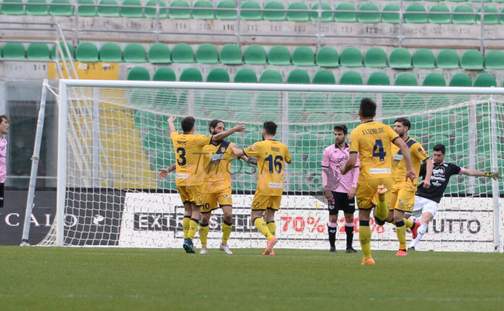 Il Covid ferma i play-off di Serie C: rinviata l’operazione Juve Stabia