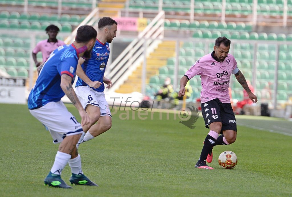 Palermo-Vibonese, le pagelle: Marong grande scoperta, Luperini svogliato