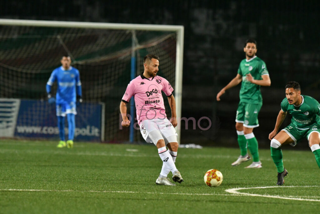 Palermo-Latina, le pagelle: Peretti e Doda bocciati, super De Rose