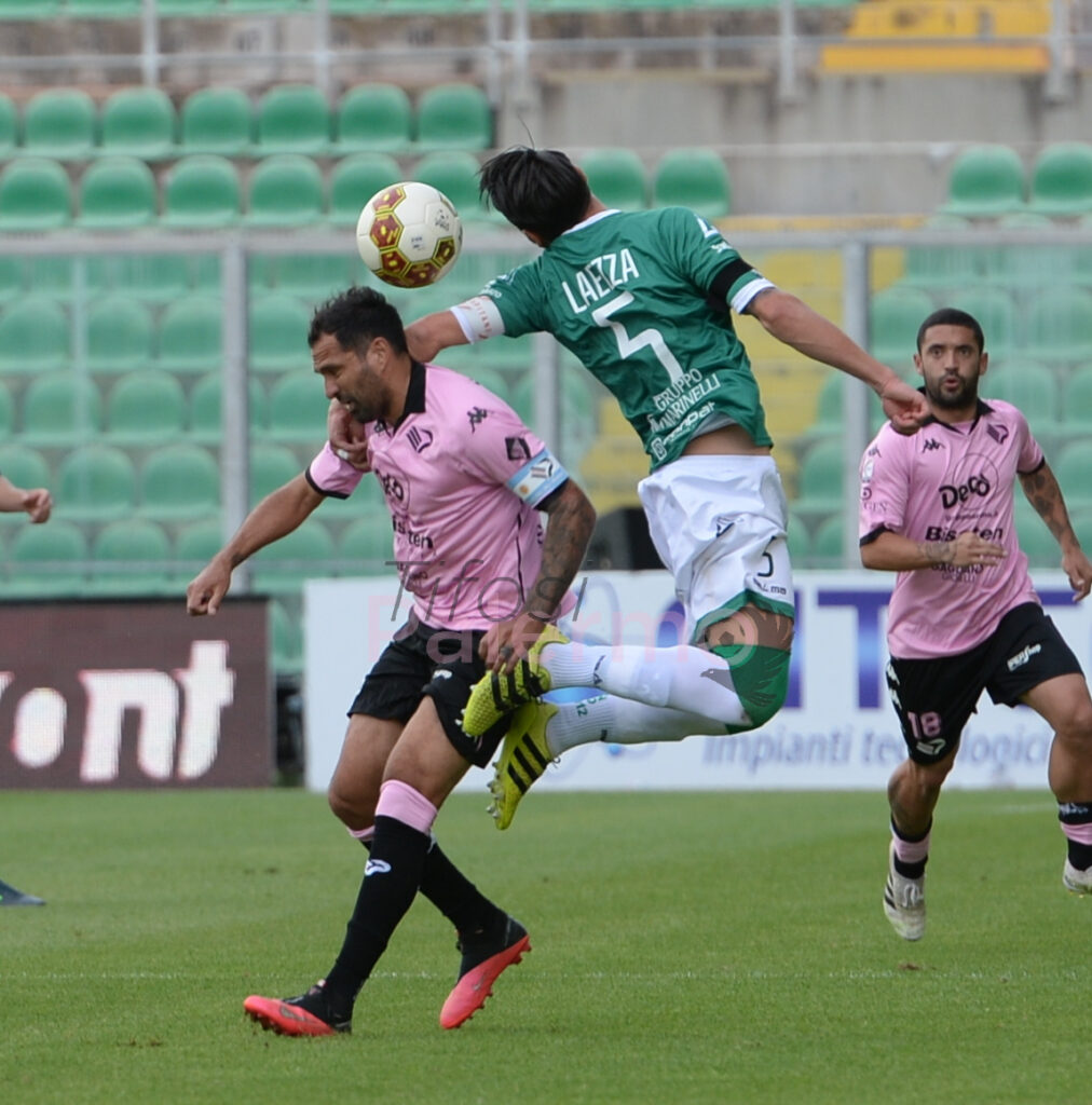 Avellino, espulso un calciatore nel finale di gara: la situazione