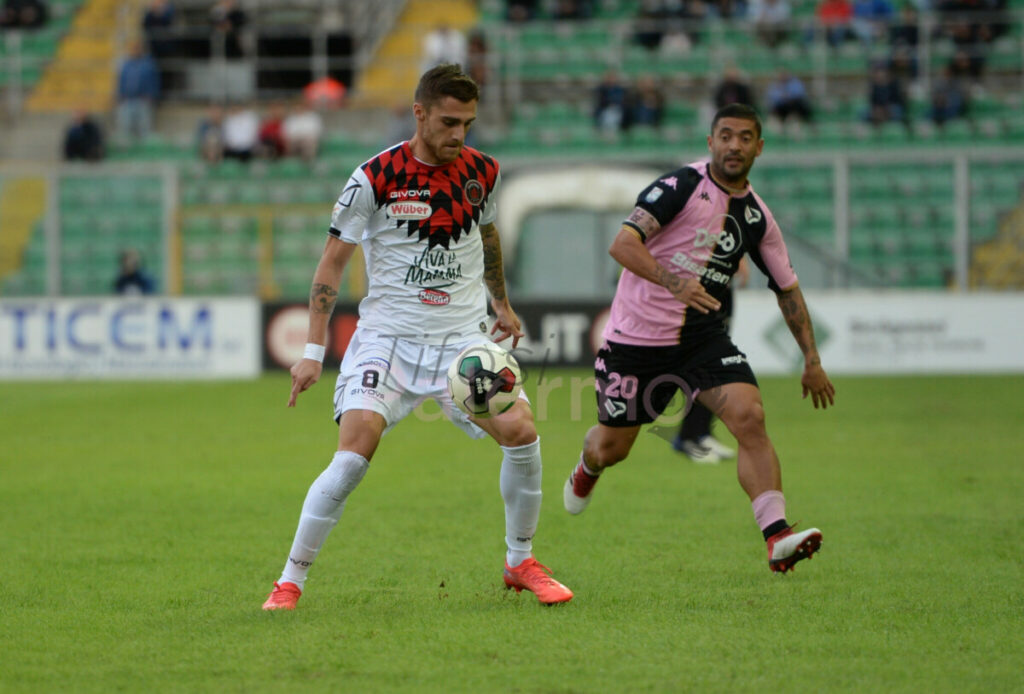 Palermo blindato con il 3-5-2, ma i mediani non segnano mai