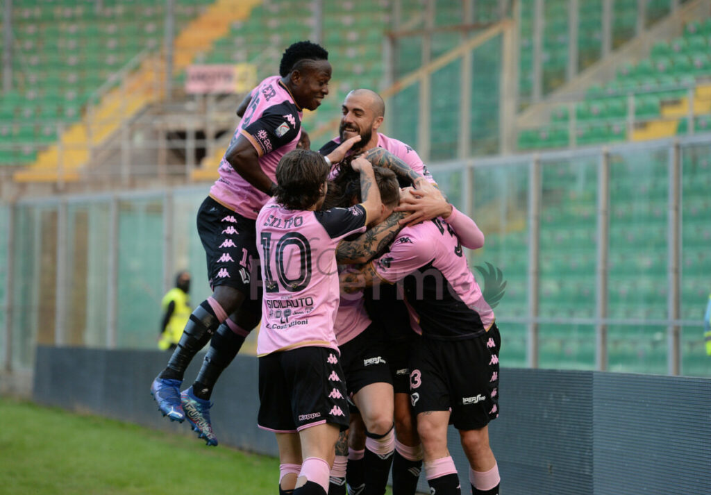 Palermo, il trend esterno non è ancora da promozione