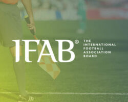 IFAB, pronte le regole per cambiare il calcio: dal Var alle perdite di tempo