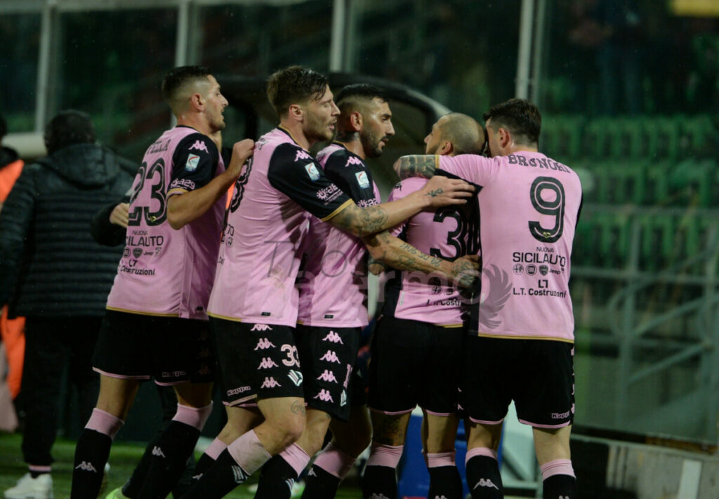 Palermo-Bari, le probabili formazioni: ritorno alle origini, Floriano scalpita