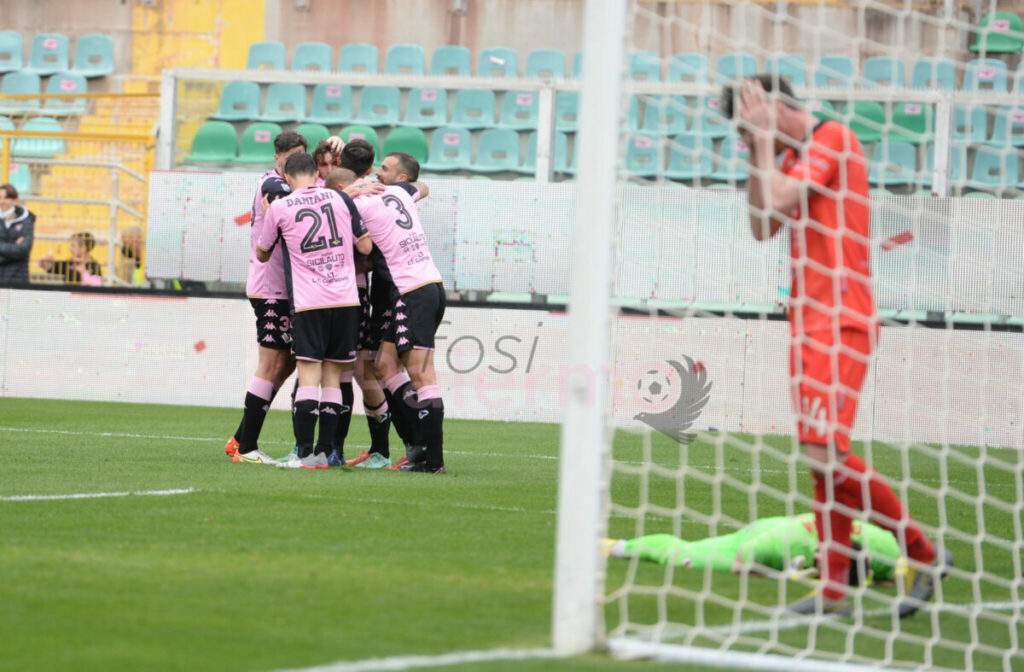 Palermo-Turris 5-0. Tutto il match con le nostre foto