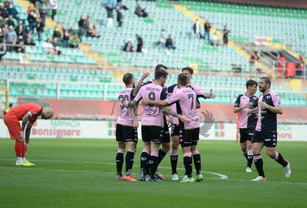 Palermo, in cinque partite si può decollare