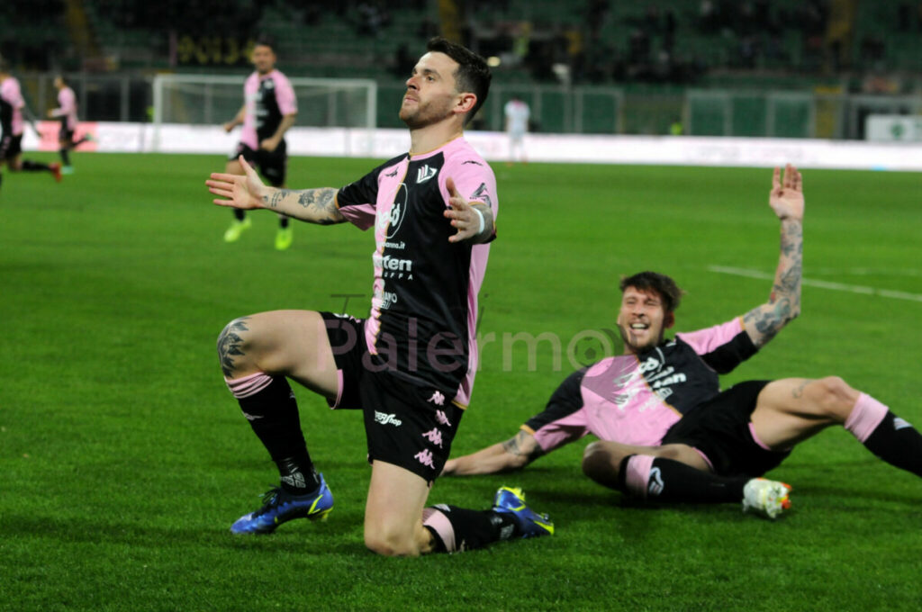 Palermo, stavolta ti giochi la faccia