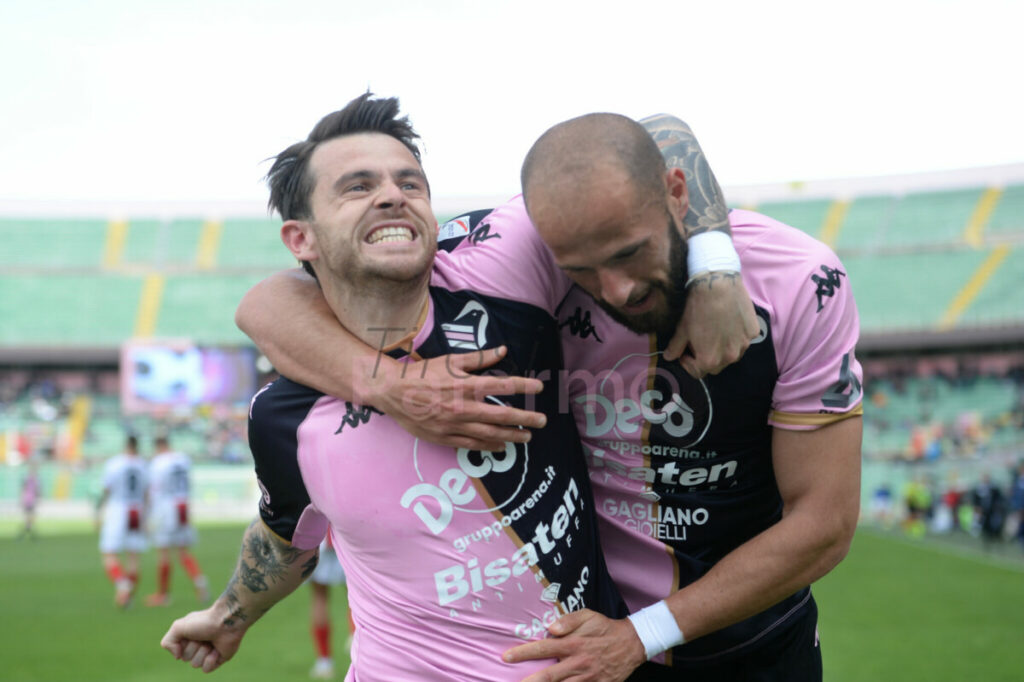 Monopoli-Palermo, per i rosanero è caccia al secondo posto