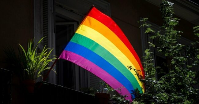 Henoyso 360 Spille Round Gay Pride Arcobaleno 3,8 Cm - Metalliche Per Eventi LGBTQ+