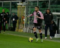 Floriano, l’ex Palermo riconfermato in dirigenza: l’avventura continua