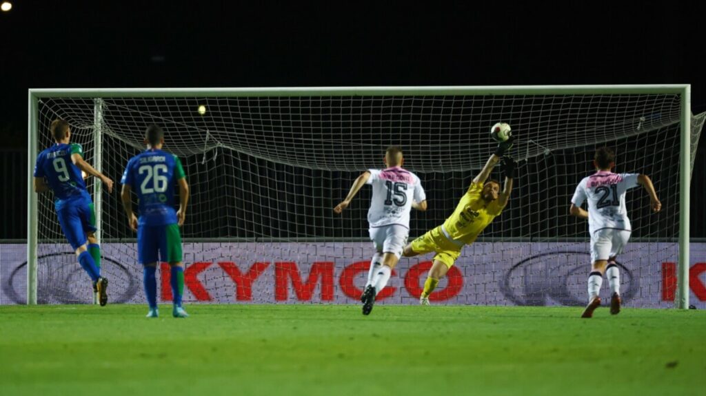 Feralpisalò-Palermo 0-3: la serata perfetta. Adesso tutti al “Barbera”