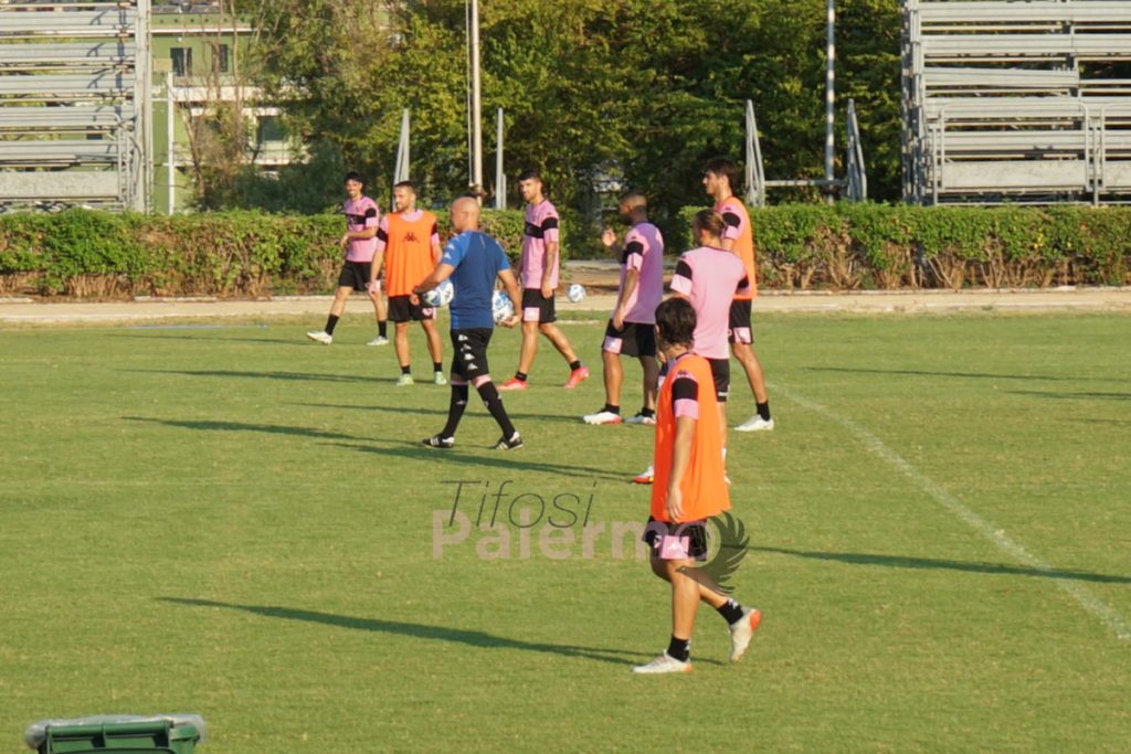 Servono 6 centrocampisti quindi 3-4 nuovi …
