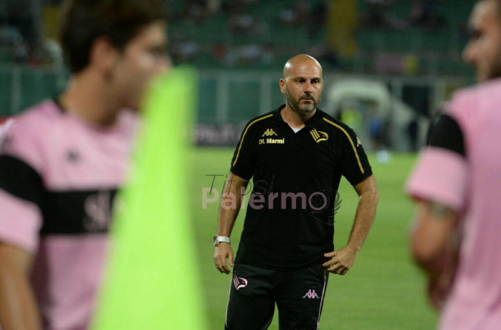 Palermo, Di Benedetto non è più l’allenatore della Primavera: il post