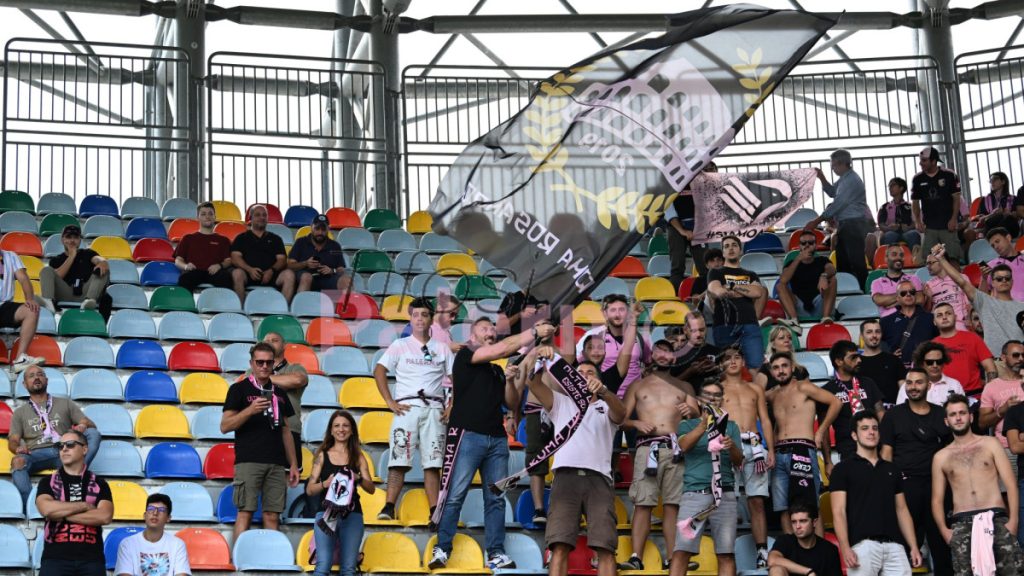 Frosinone-Palermo, si riempie il settore ospiti: il dato sui tifosi rosanero