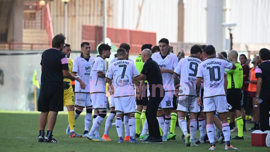 Serie B, gli orari dalla 10a alla 14a giornata: ecco quando gioca il Palermo