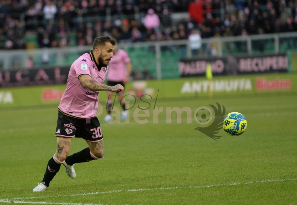 Calciomercato Palermo, Valente vicino all’addio: ecco il club