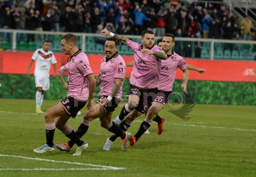 Palermo e Genoa, chi ha fatto meglio nelle ultime cinque gare