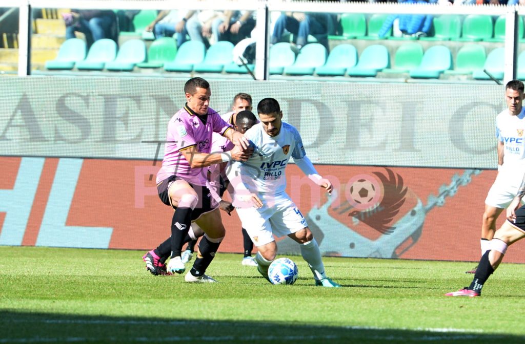 Palermo, centrocampo che vacilla e gioco poco fluido